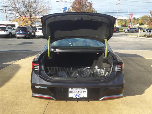 new 2025 Hyundai Sonata Hybrid car, priced at $32,024