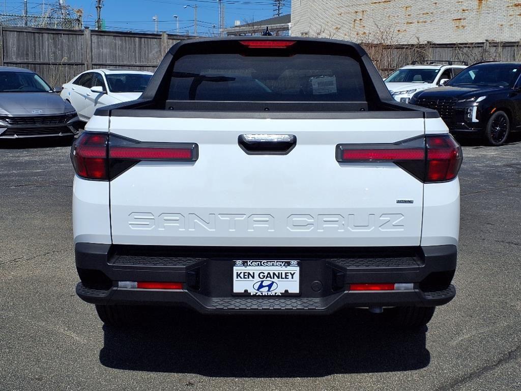 new 2025 Hyundai SANTA CRUZ car, priced at $30,993