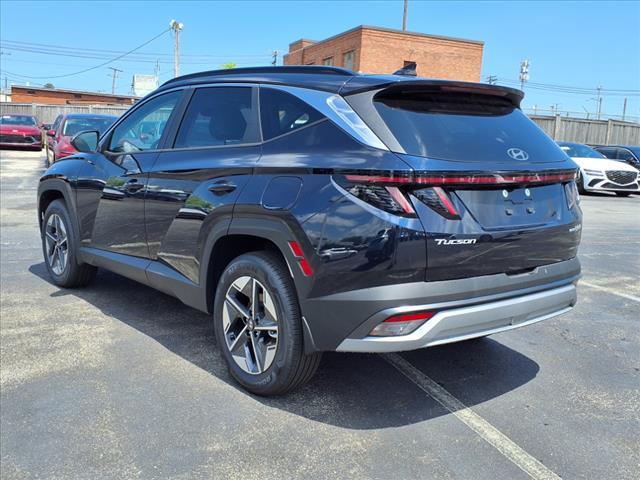 new 2025 Hyundai TUCSON Hybrid car, priced at $36,610