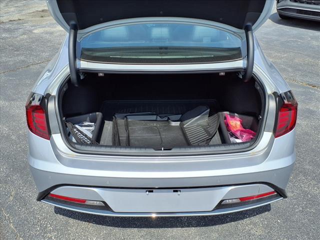 new 2023 Hyundai Sonata Hybrid car, priced at $29,575