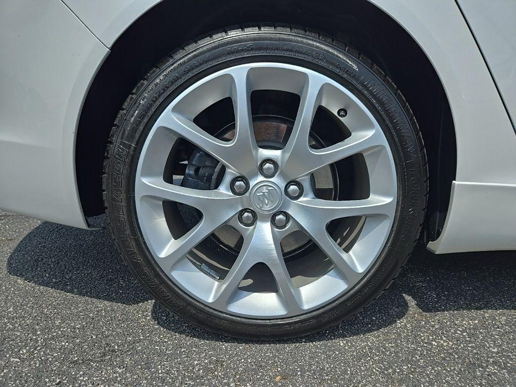 used 2017 Buick Regal car, priced at $15,998