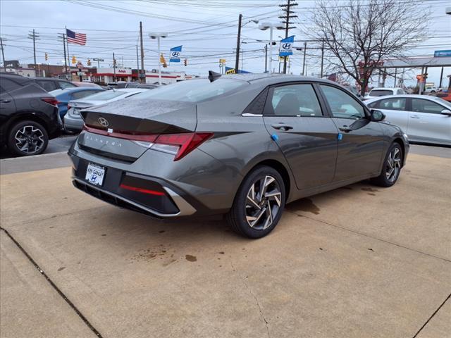 new 2025 Hyundai Elantra car, priced at $26,557