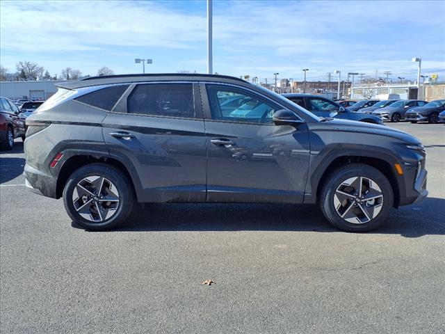 new 2025 Hyundai Tucson car, priced at $34,275