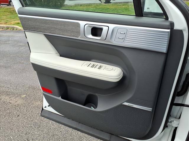 new 2025 Hyundai SANTA FE HEV car, priced at $44,340