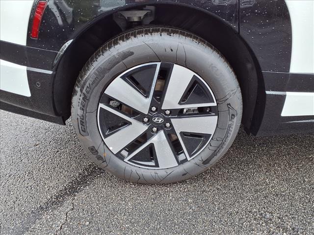 new 2026 Hyundai IONIQ 9 car, priced at $63,870