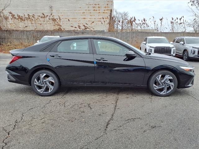 new 2025 Hyundai Elantra HEV car, priced at $28,125