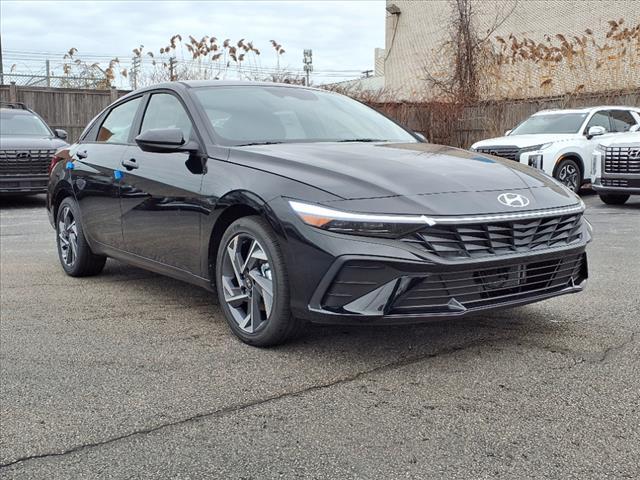 new 2025 Hyundai Elantra HEV car, priced at $28,125