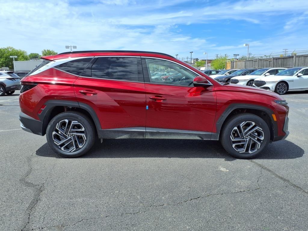 new 2025 Hyundai TUCSON Hybrid car, priced at $42,675