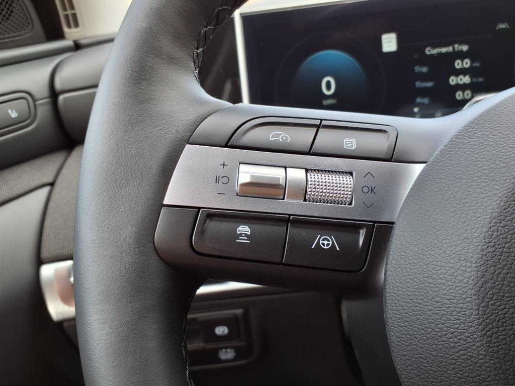 new 2025 Hyundai TUCSON Hybrid car, priced at $42,675