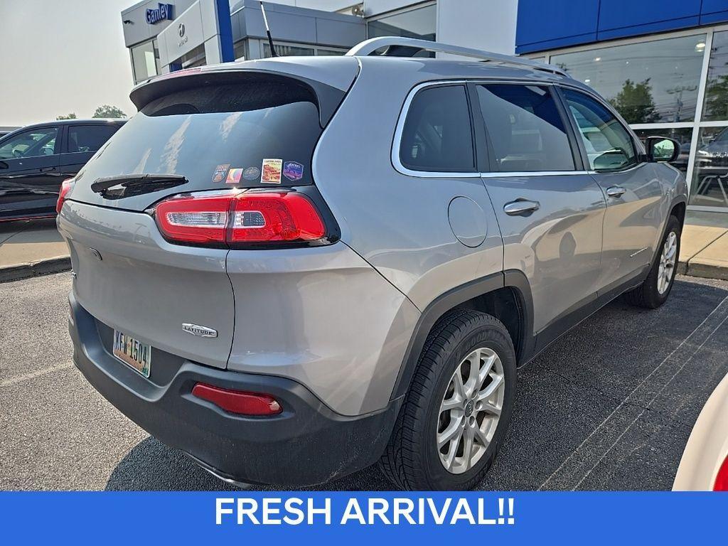 used 2016 Jeep Cherokee car, priced at $13,546
