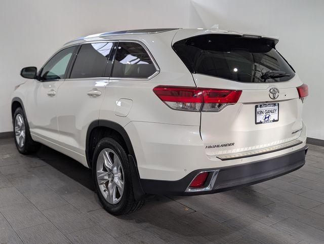 used 2019 Toyota Highlander car, priced at $28,914