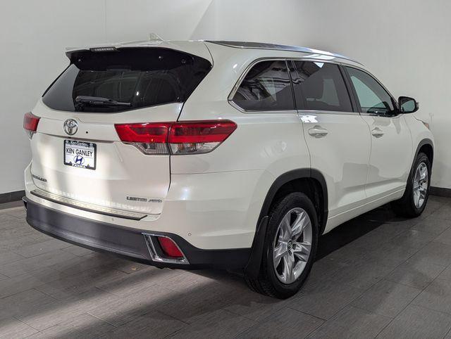 used 2019 Toyota Highlander car, priced at $28,914