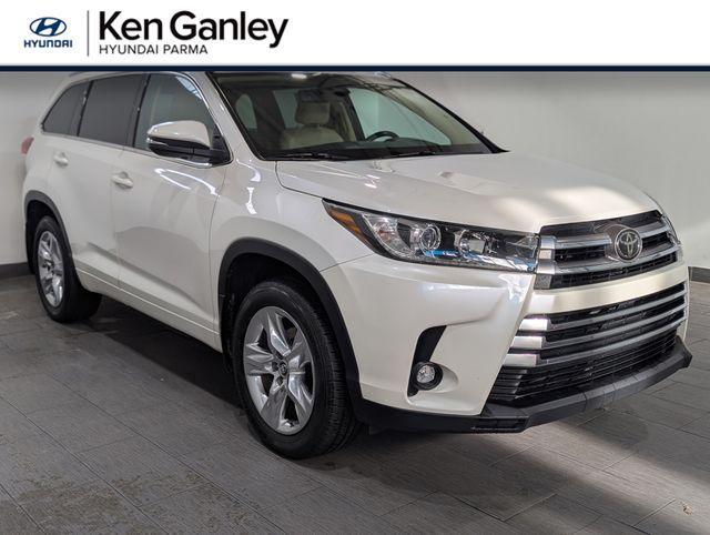 used 2019 Toyota Highlander car, priced at $28,914