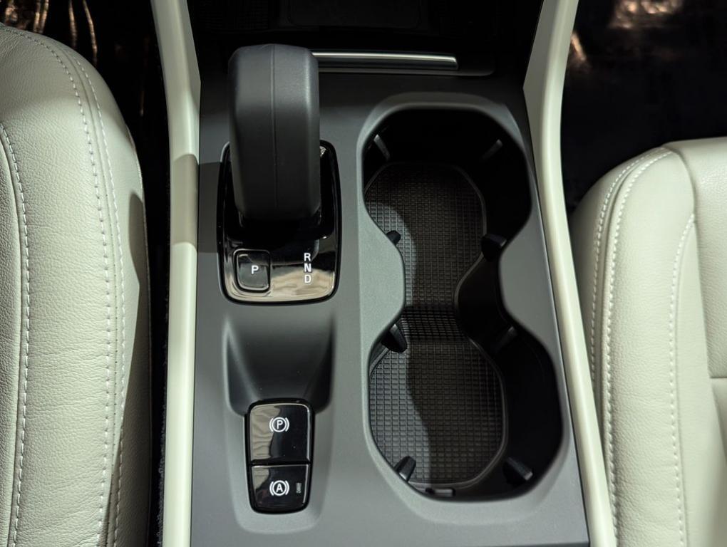 used 2022 Volvo XC40 car, priced at $29,569