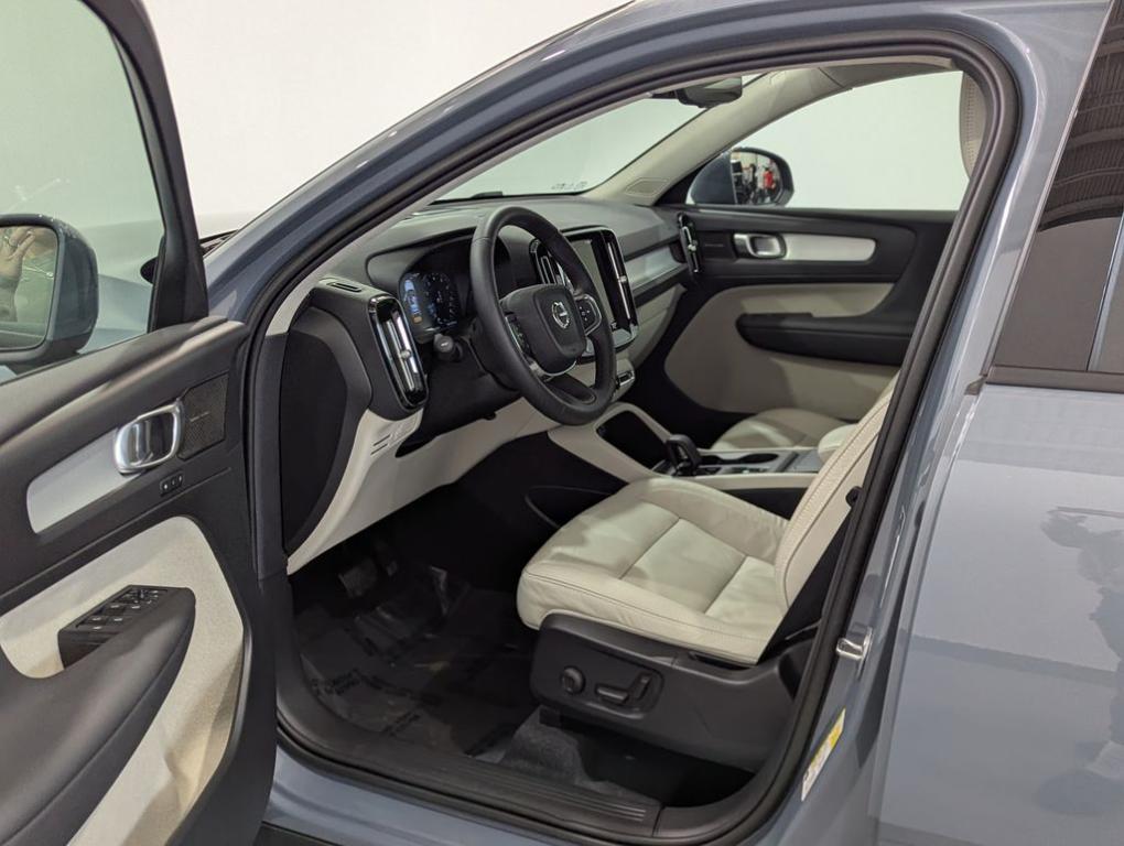 used 2022 Volvo XC40 car, priced at $29,569