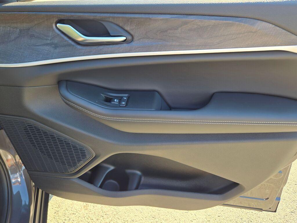 new 2025 Jeep Grand Cherokee L car, priced at $50,500