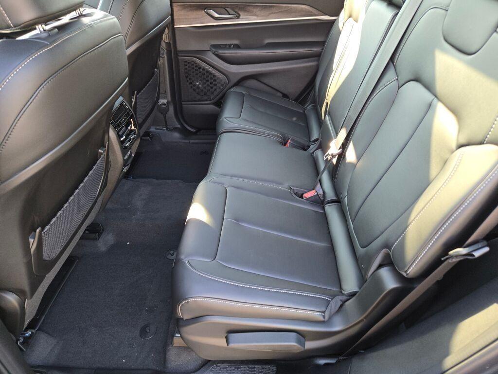 new 2025 Jeep Grand Cherokee L car, priced at $50,500