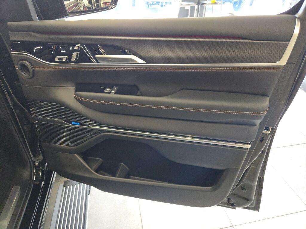 new 2025 Jeep Grand Wagoneer car, priced at $107,421