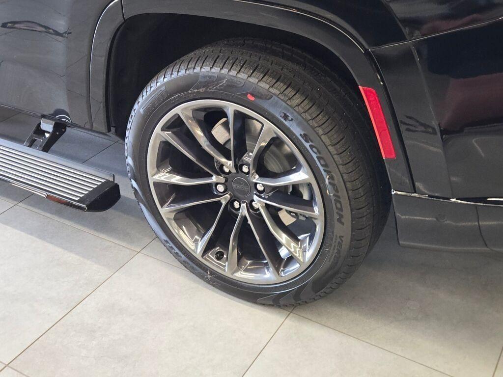 new 2025 Jeep Grand Wagoneer car, priced at $107,421