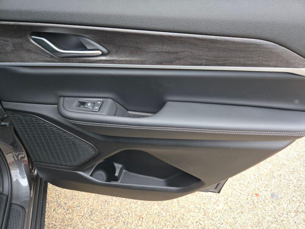 new 2025 Jeep Grand Cherokee L car, priced at $50,040