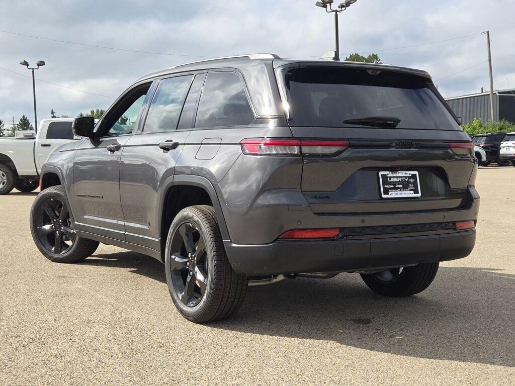 new 2025 Jeep Grand Cherokee car, priced at $50,768