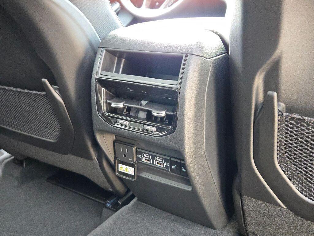 new 2025 Jeep Grand Cherokee car, priced at $50,768