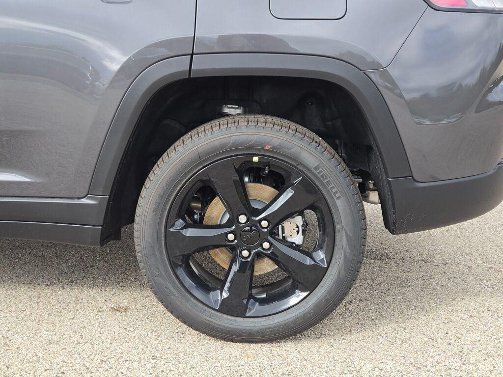 new 2025 Jeep Grand Cherokee car, priced at $50,768