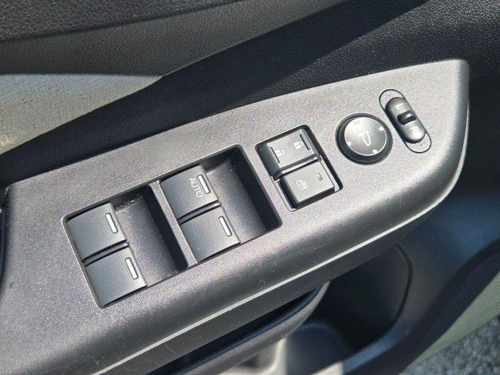 used 2015 Honda CR-V car, priced at $15,948