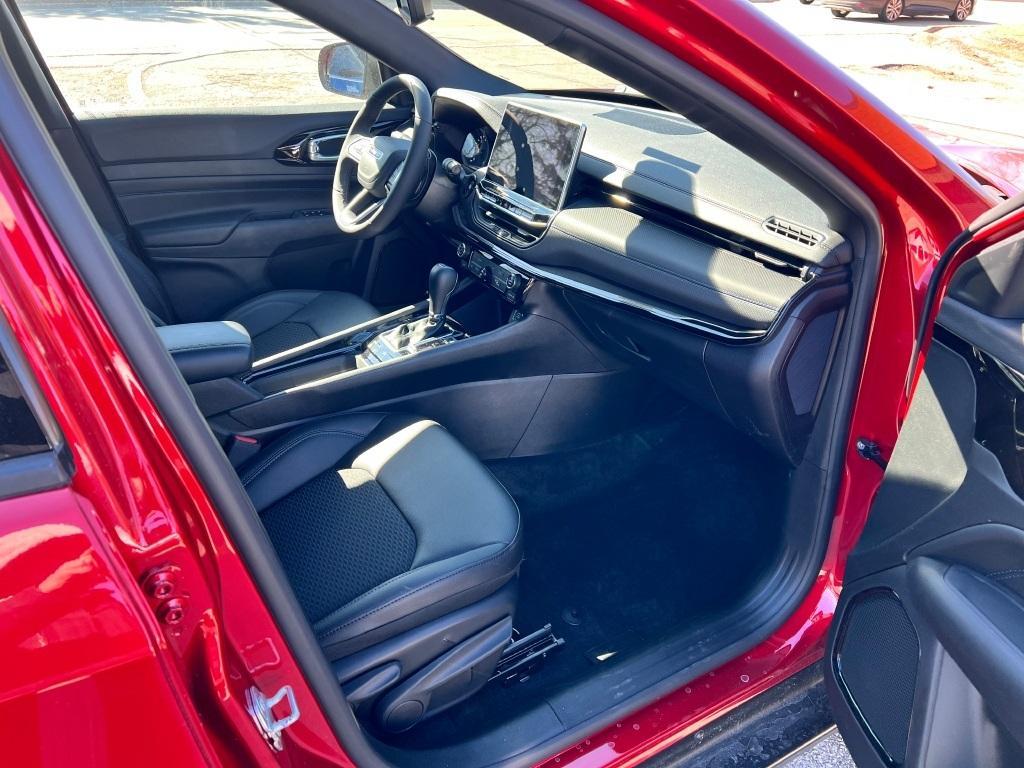 new 2025 Jeep Compass car, priced at $33,455