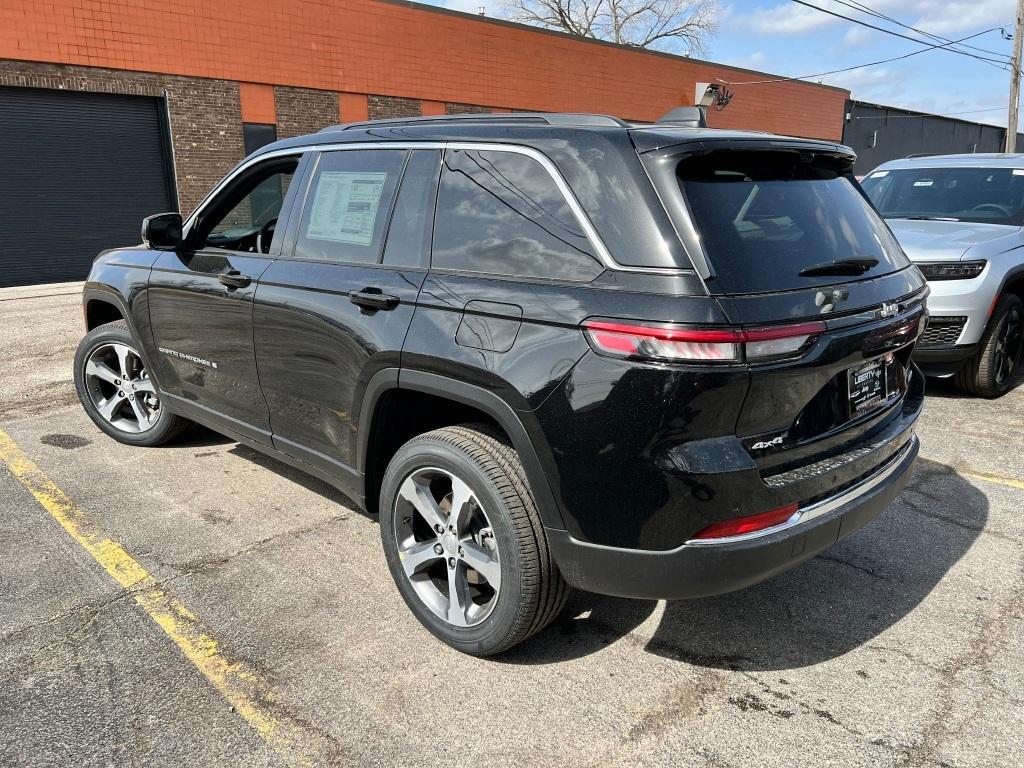 new 2025 Jeep Grand Cherokee car, priced at $58,330