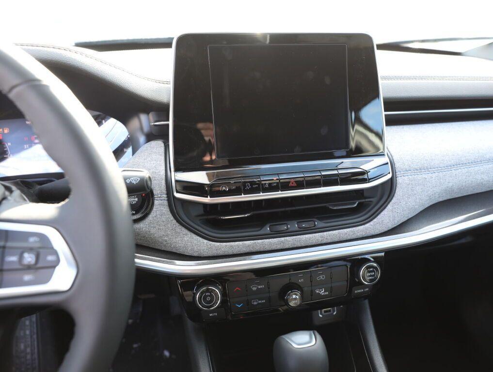 new 2025 Jeep Compass car, priced at $23,089