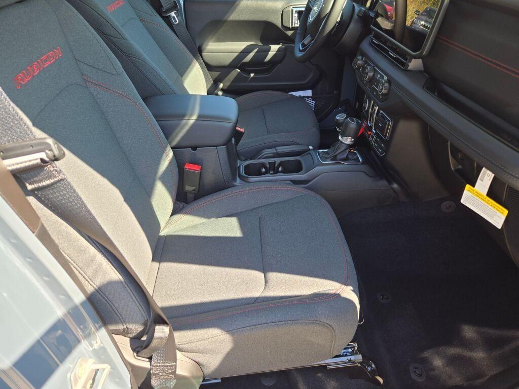 new 2025 Jeep Gladiator car, priced at $48,612