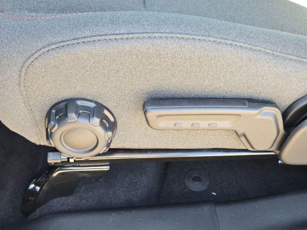 new 2025 Jeep Gladiator car, priced at $48,612