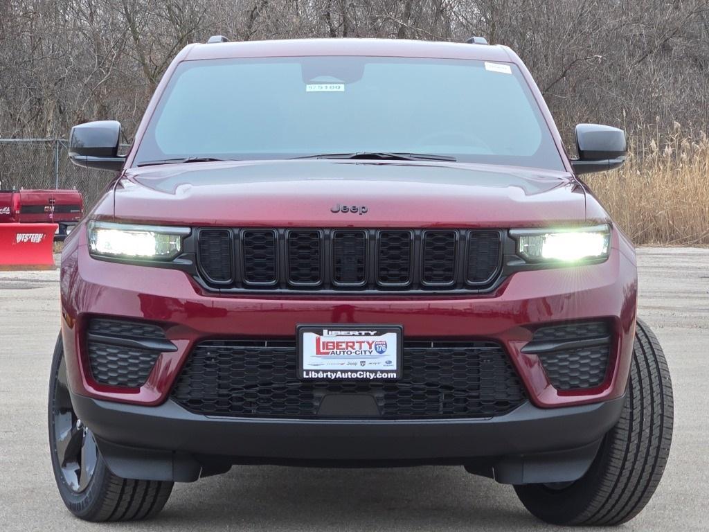 new 2025 Jeep Grand Cherokee car, priced at $49,170