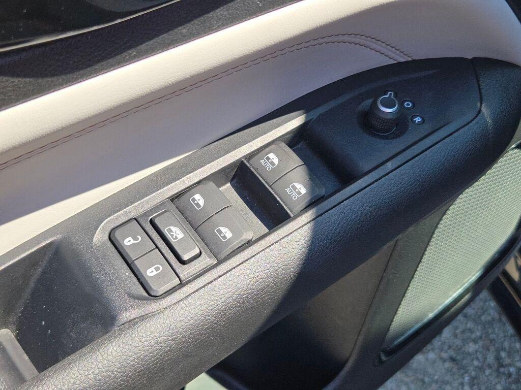 used 2022 Jeep Compass car, priced at $23,831