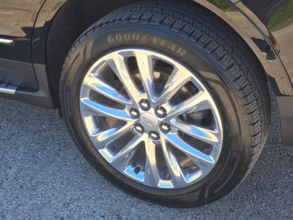 used 2019 Cadillac XT5 car, priced at $21,970