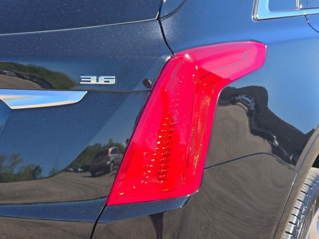 used 2019 Cadillac XT5 car, priced at $20,956