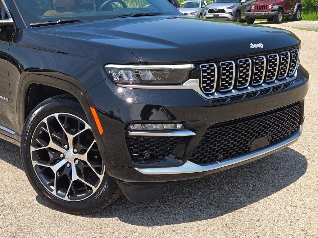 used 2025 Jeep Grand Cherokee car, priced at $57,804