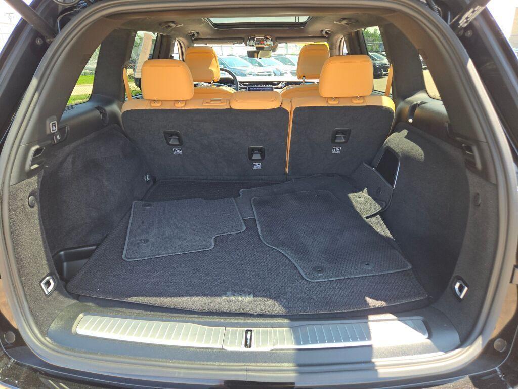 used 2025 Jeep Grand Cherokee car, priced at $57,804