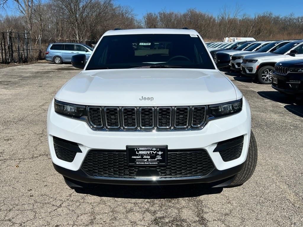 new 2025 Jeep Grand Cherokee car, priced at $44,370