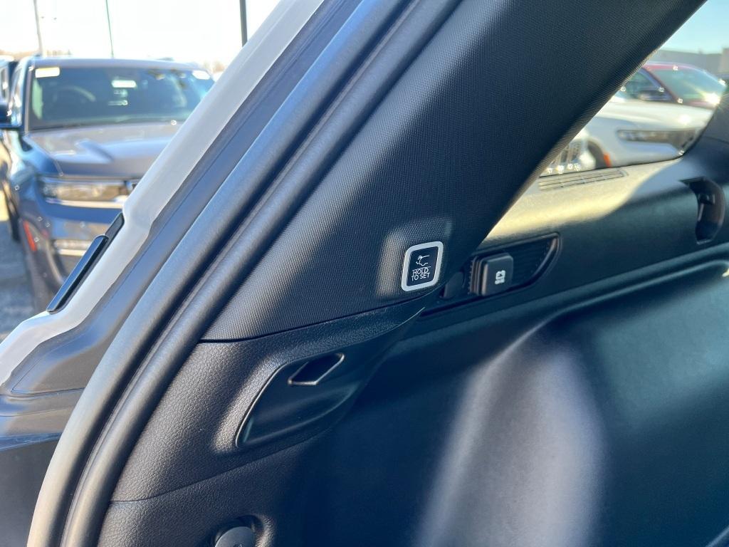new 2025 Jeep Grand Cherokee car, priced at $44,370