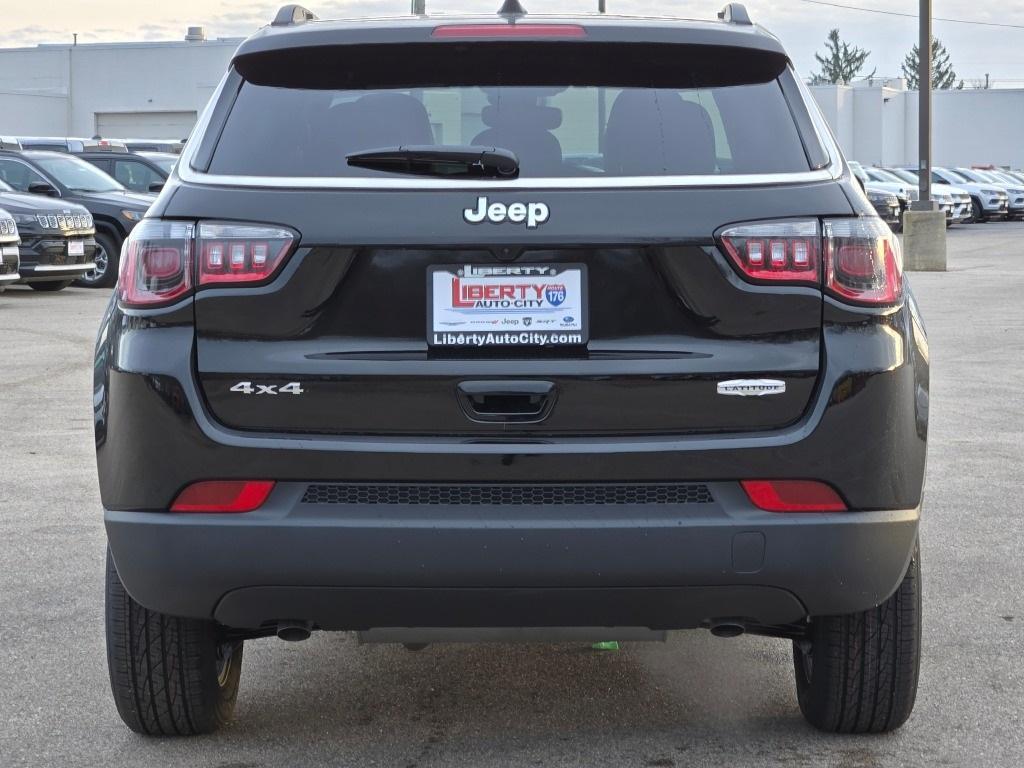 new 2025 Jeep Compass car, priced at $33,035