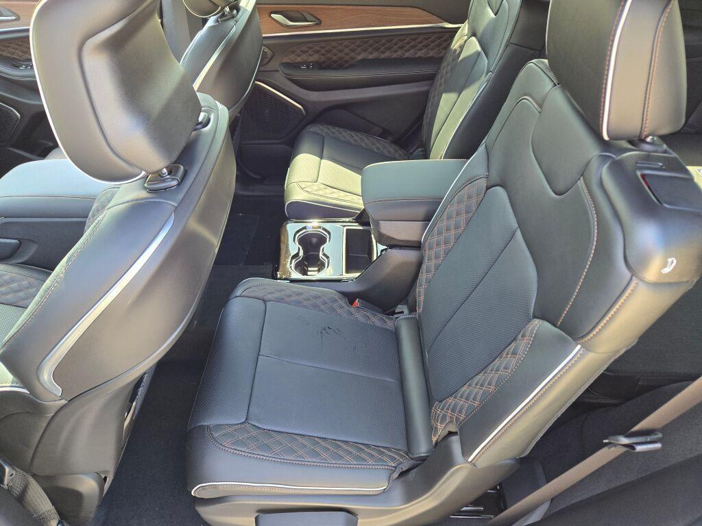 new 2025 Jeep Grand Cherokee L car, priced at $65,080