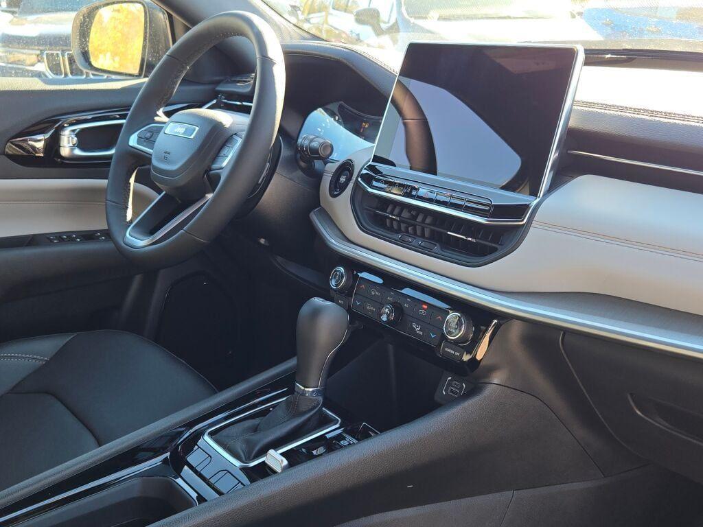 new 2026 Jeep Compass car, priced at $31,350