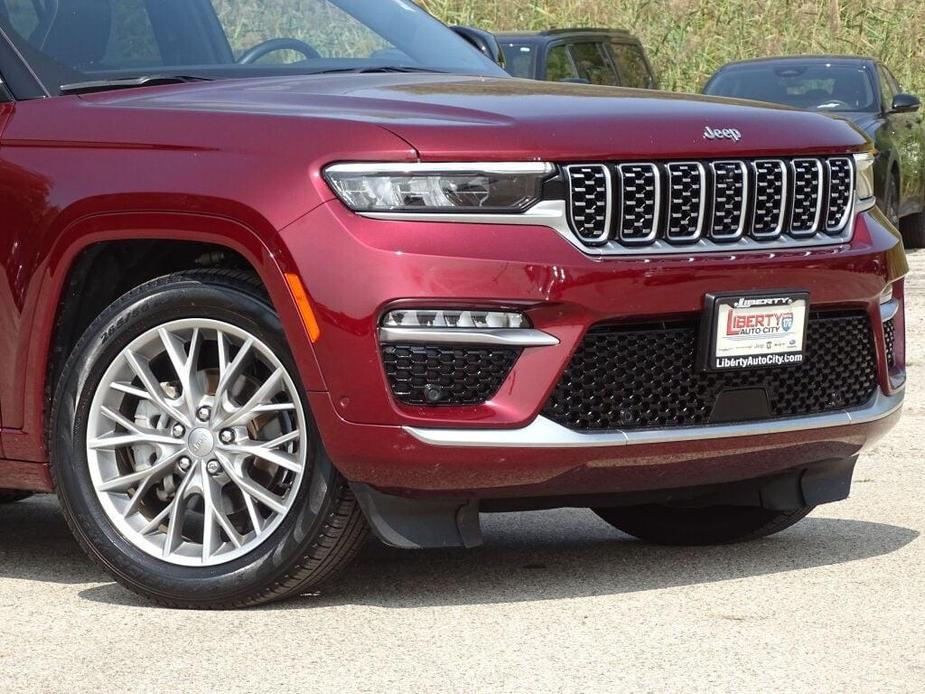 used 2022 Jeep Grand Cherokee car, priced at $45,153