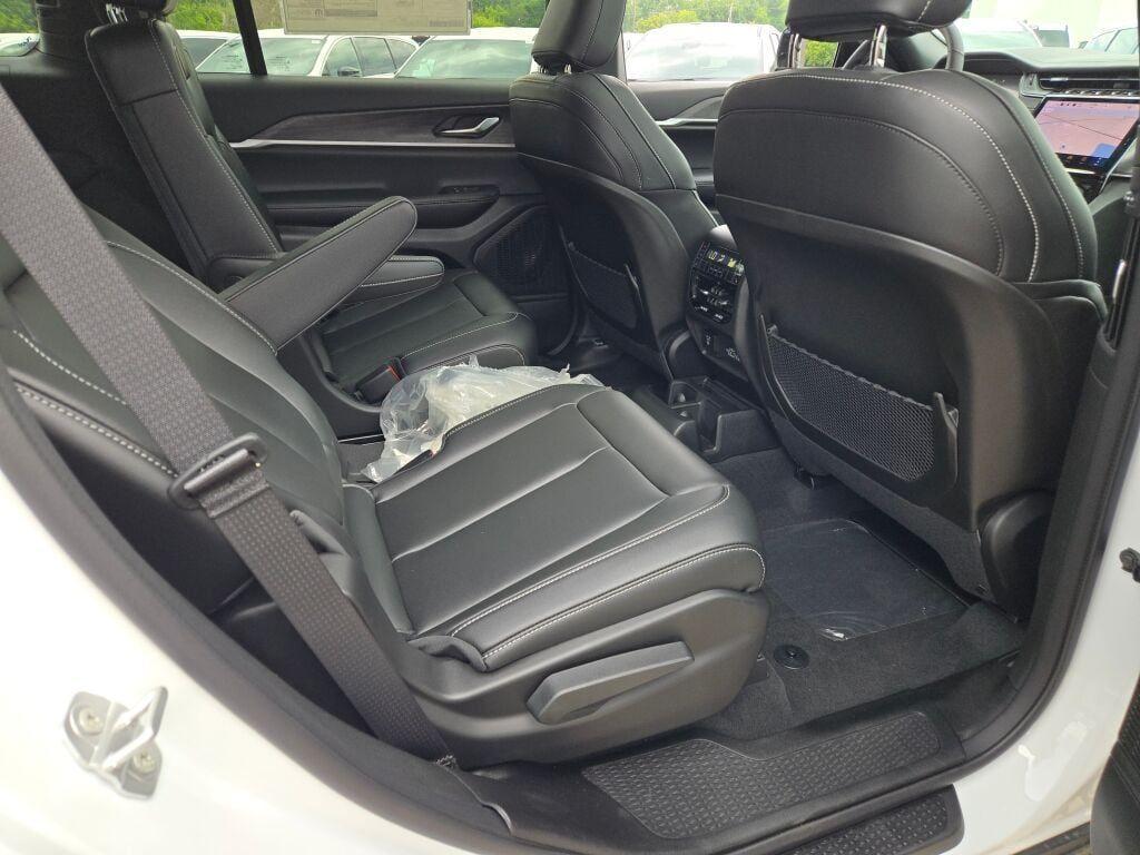 new 2025 Jeep Grand Cherokee L car, priced at $50,342