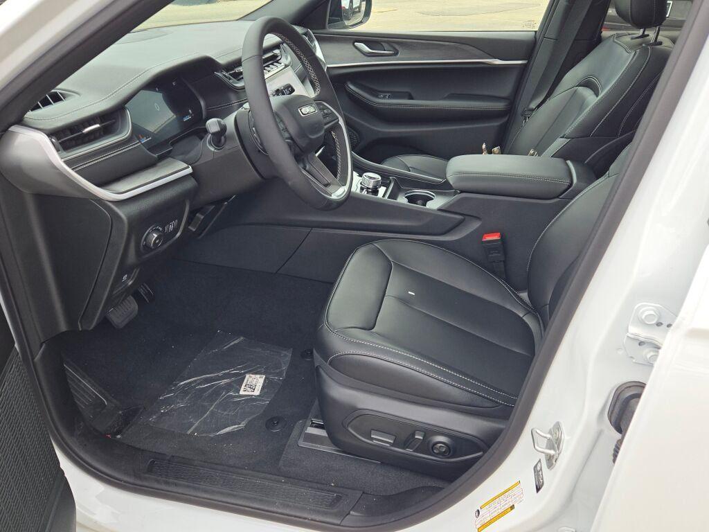 new 2025 Jeep Grand Cherokee L car, priced at $50,342