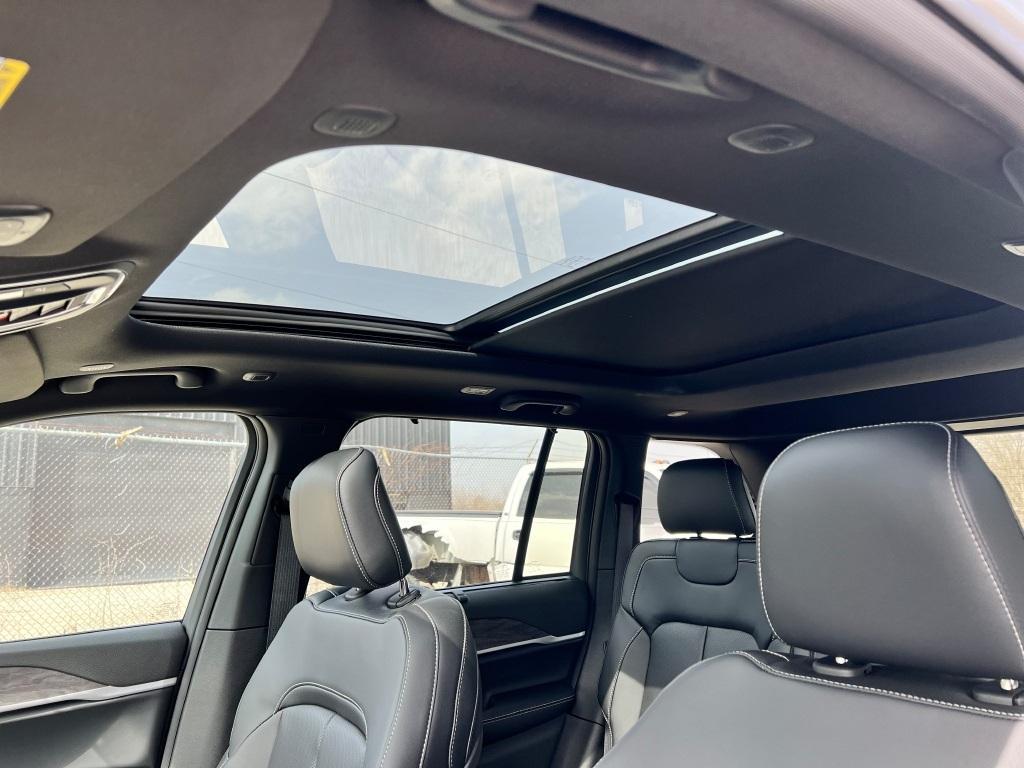 new 2025 Jeep Grand Cherokee car, priced at $58,230