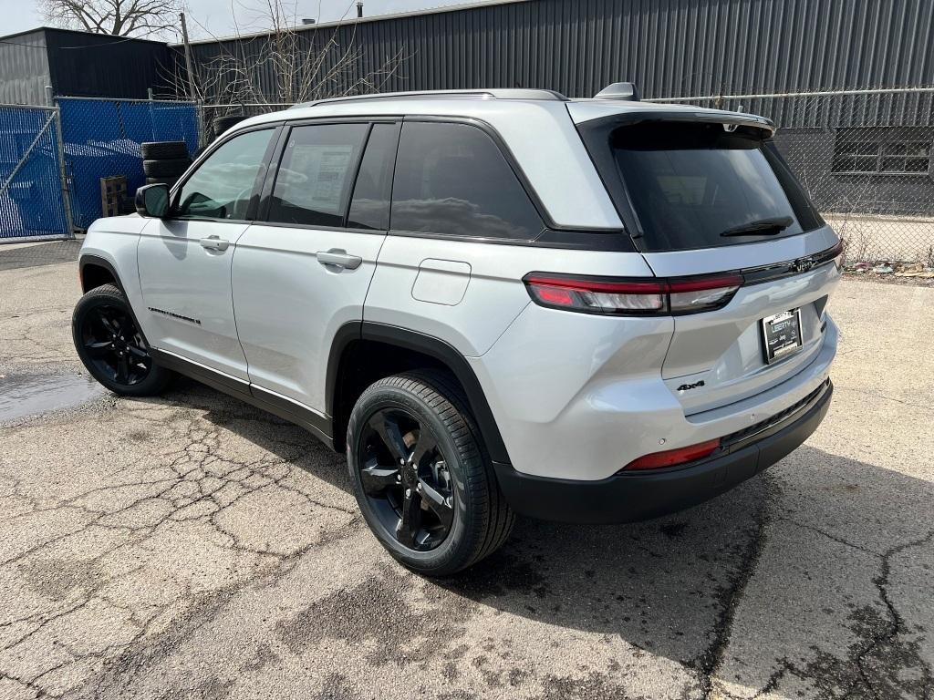 new 2025 Jeep Grand Cherokee car, priced at $58,230