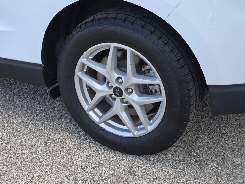 used 2024 Ford Edge car, priced at $23,816